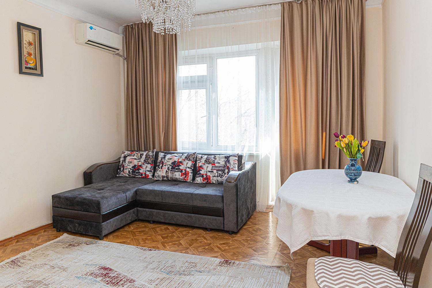 Ferienwohnung Reliablehouse Квартира В Самом Центре Города Almaty Exterior foto
